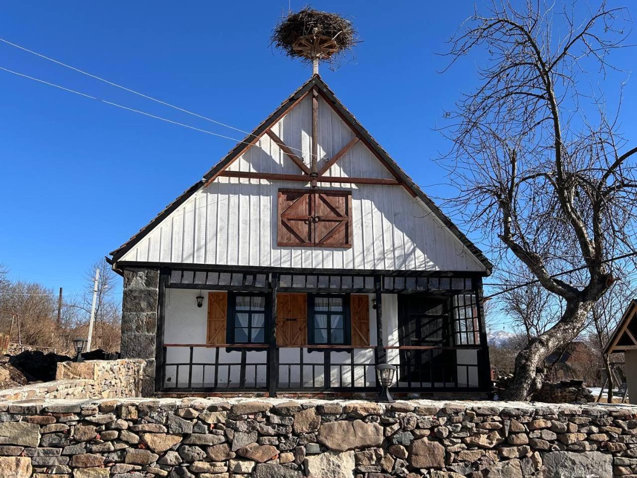 Hnameni Bovadzor Lodge Ngoại thất bức ảnh